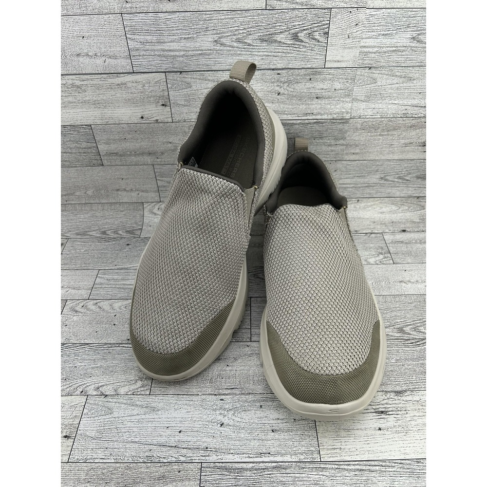 Skechers GOwalk Shoes Mens Size 9.5 Slip On Ultra Go Goga Mat Athletic Comfort